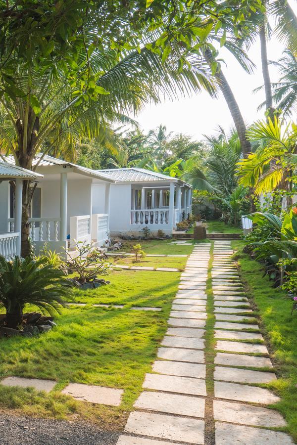 La Riviere Hotel Morjim Exterior photo